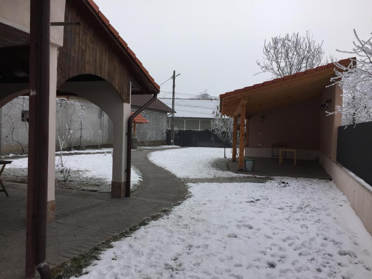 Pensiunea Simona Sîmbăta de Sus Exteriör bild