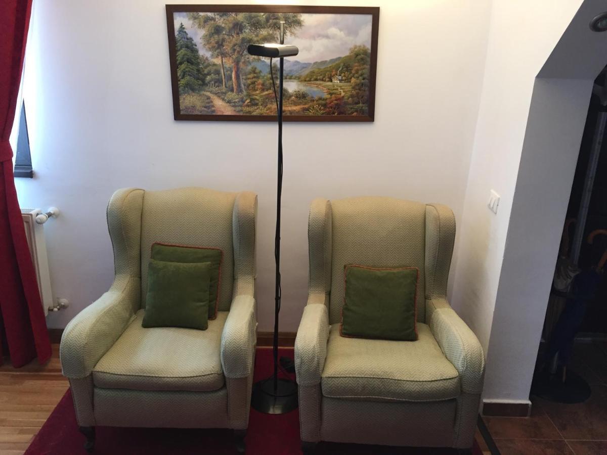 Pensiunea Simona Sîmbăta de Sus Exteriör bild