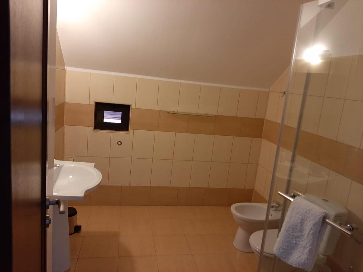 Pensiunea Simona Sîmbăta de Sus Exteriör bild
